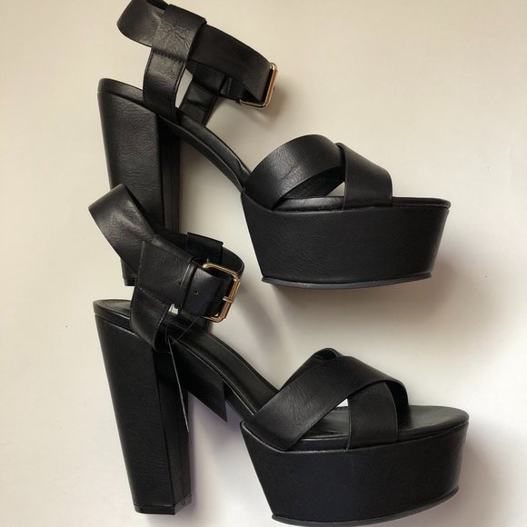 FOREVER 21 PLATFORM HEELS - Picture 3 of 9